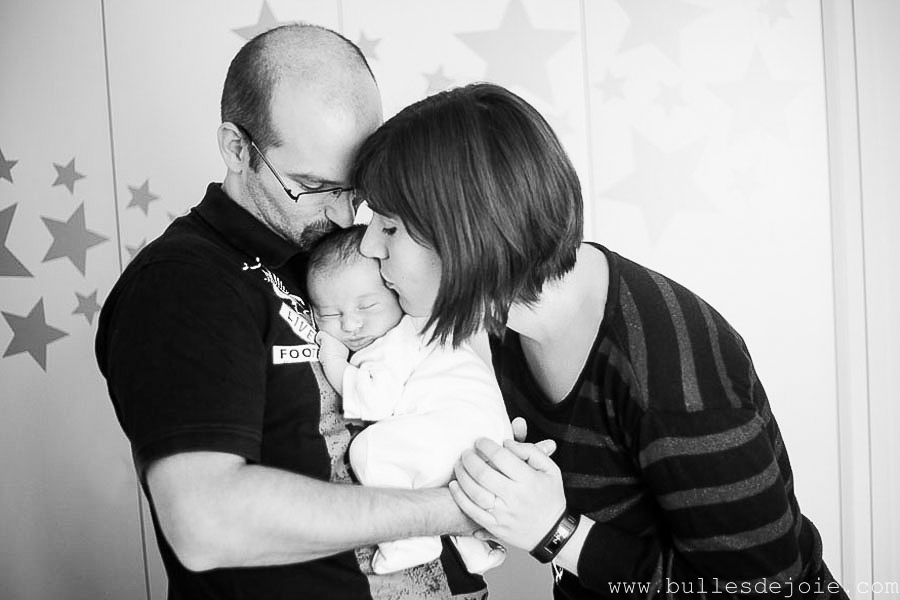 Séance photo nouveau-né à domicile | Bulles de Joie Photographie, photographe Paris