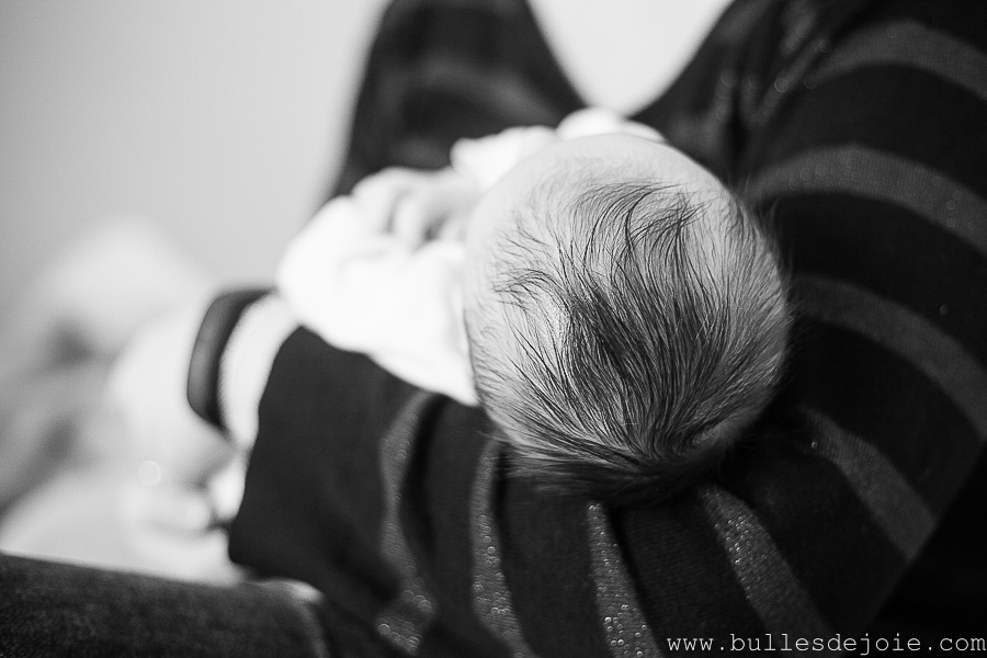 Séance photo nouveau-né à domicile | Bulles de Joie Photographie, photographe Paris