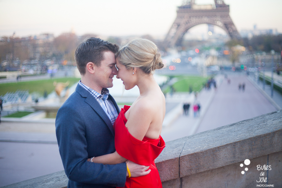 couple and the eiffel tower