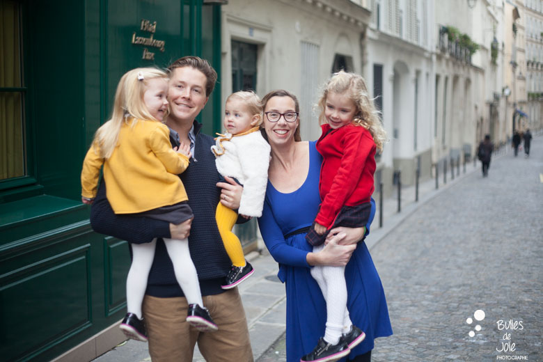 Paris Family photographer | family photoshoot in a cute tiny parisian street