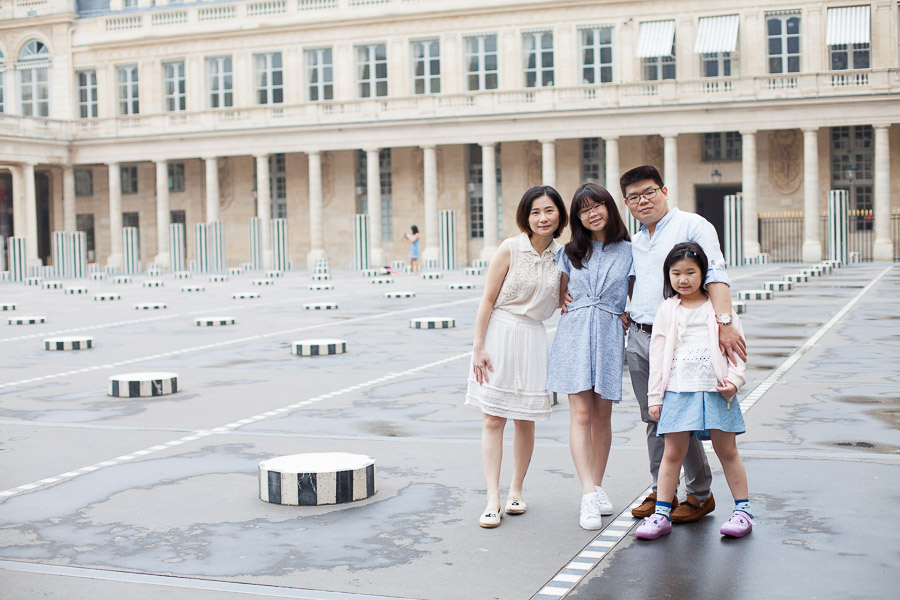 Family photoshoot in Paris France