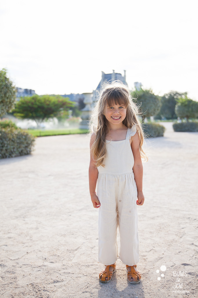Solo portrait of a children - Paris family photoshoot
