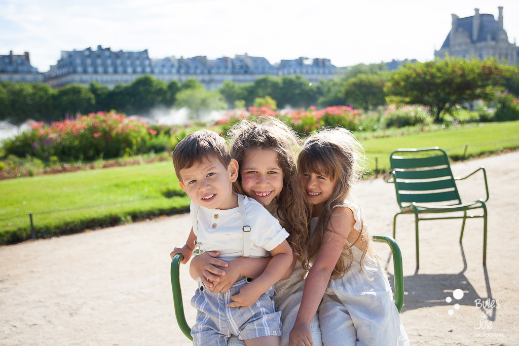 Family photoshoot in Paris - Tuileries garden