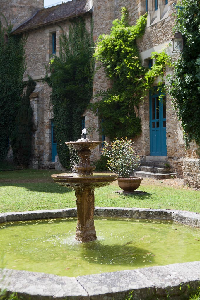 Idée de lieu pour une séance photo en extérieur : l'abbaye des Vaux de Cernay, Yvelines