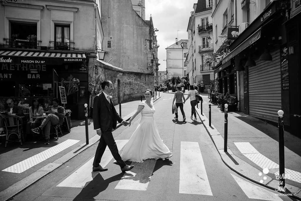 Photos de mariés dans les rues de Paris - mariage civil Paris 5