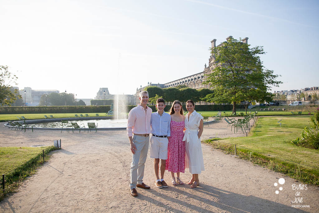 Family photoshoot in Paris, Tuileries Gardens